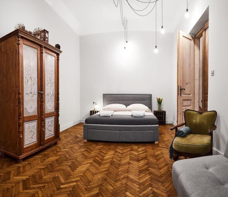 Househost Apartment: Jozefa Dietla 73/7 Appartamento Cracovia